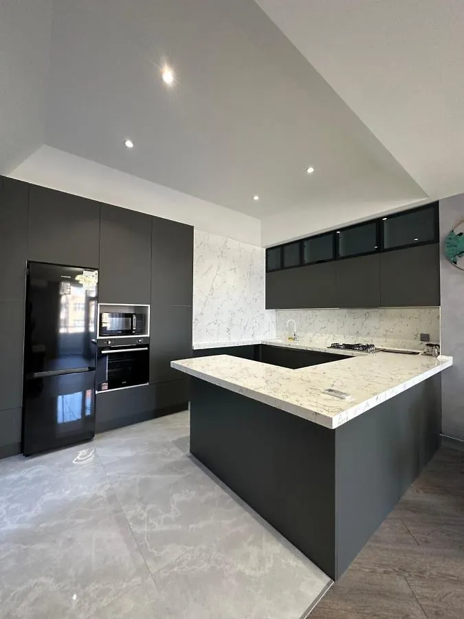 Modern Apartment With See View Baku