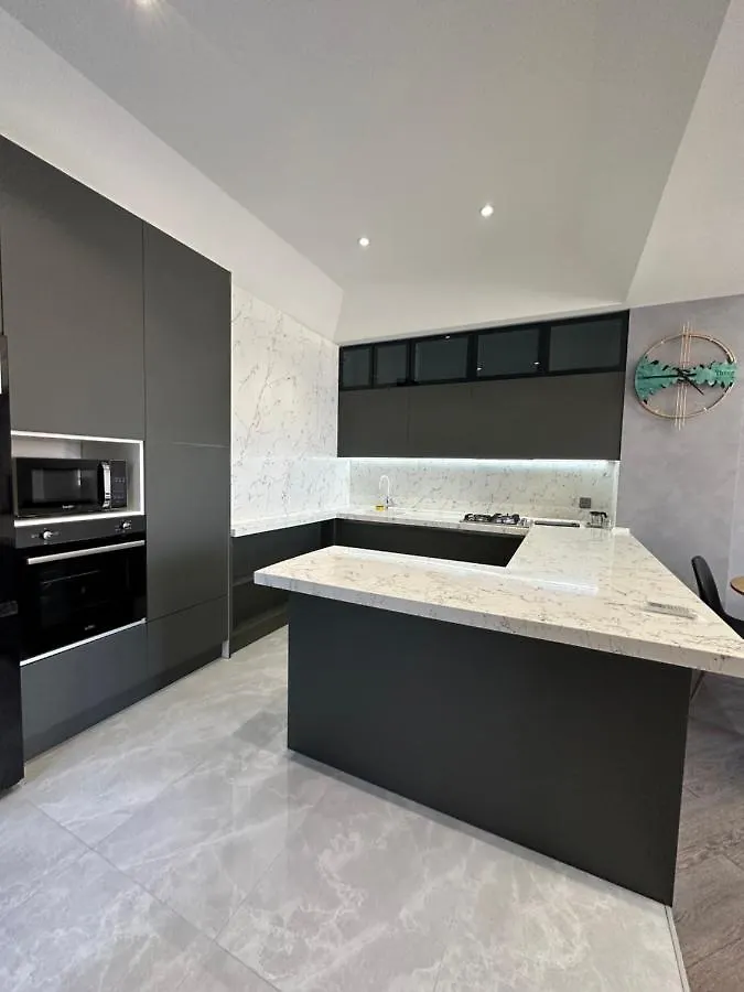 Modern Apartment With See View Baky
